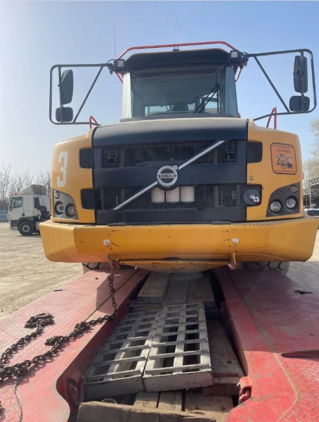 ЗЕМЛЕВОЗ С ШАРНИРНО-СОЧЛЕНЕННОЙ РАМОЙ VOLVO A30F HV Market