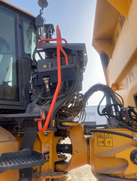 ЗЕМЛЕВОЗ С ШАРНИРНО-СОЧЛЕНЕННОЙ РАМОЙ VOLVO A30F HV Market
