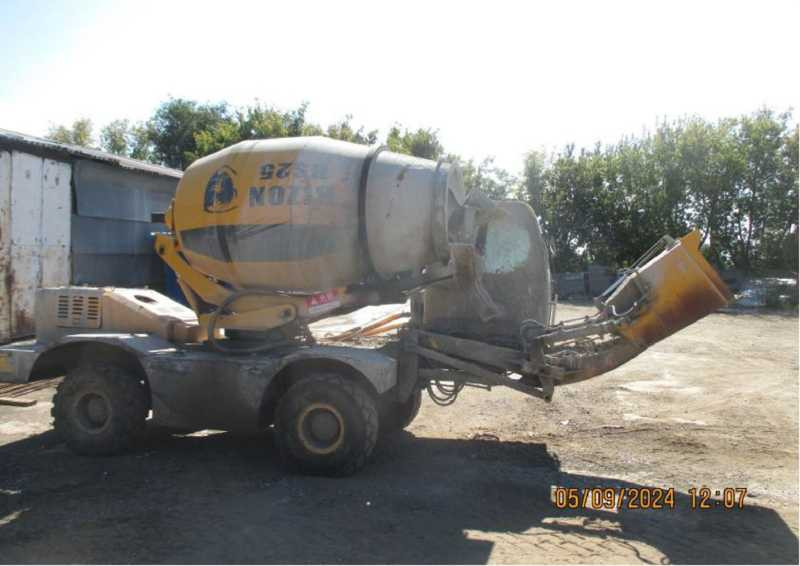 БЕТОНОСМЕСИТЕЛЬ САМОХОДНЫЙ BUMAR BIZON BS25 HV Market