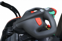 Самоходный Тягач для склада/производства T30N (EPS, Battery side extraction, Rubber drive tire,  Pin Code, Safety  light (Blue ray), Beacon) HV Market
