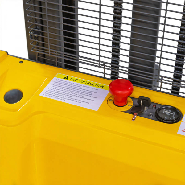 Штабелер самоходный CDD15R-E (N) (1500 кг; 3,5 м; 24В / 105Ач) SMARTLIFT HV Market