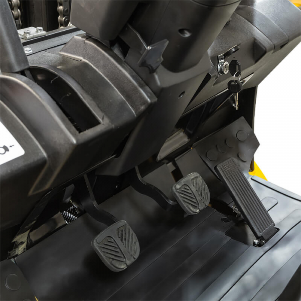 Погрузчик дизельный CPCD25T8 (2500 кг, 4,8 м, Mitsubishi S4S) SMARTLIFT