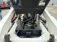 Мини-погрузчик XTRAC S8 (850 кг) HV Market