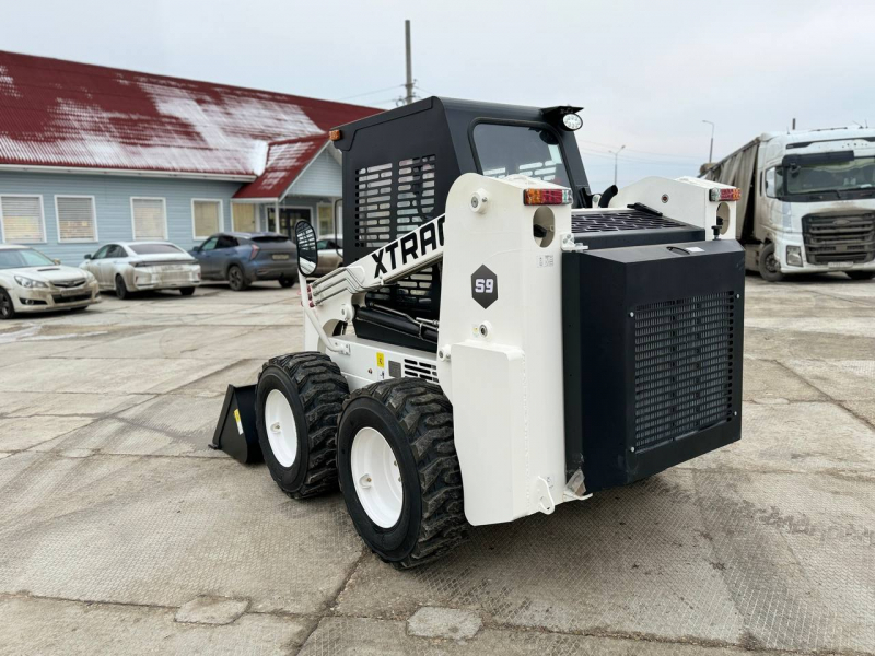 Мини-погрузчик XTRAC S9 (950 кг) HV Market