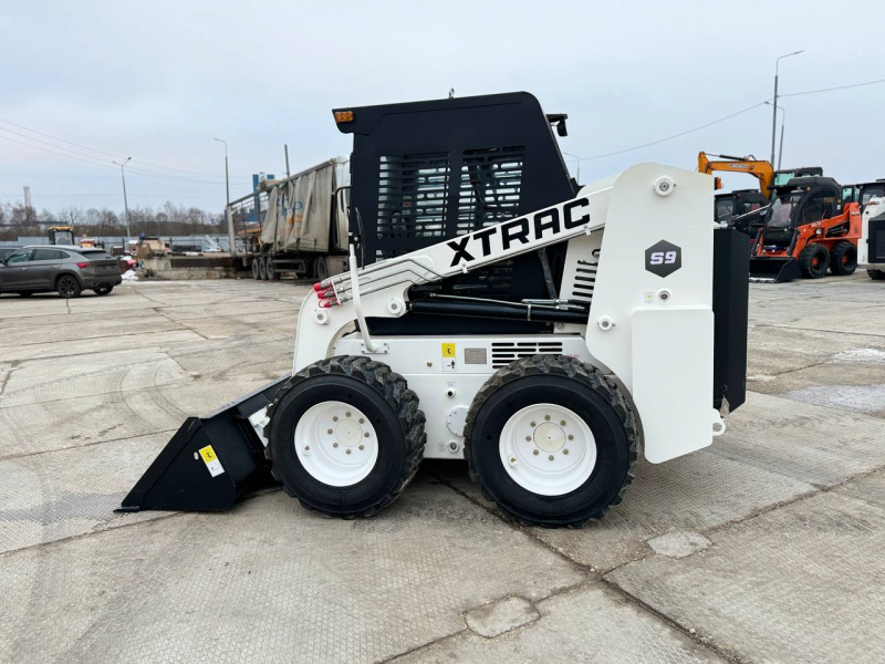 Мини-погрузчик XTRAC S9 (950 кг) HV Market