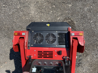 Мини-погрузчик QUADTRAC SSL95 MAX (950 кг кондиционер ковш 4-1) HV Market