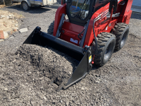 Мини-погрузчик QUADTRAC SSL95 MAX (950 кг кондиционер ковш 4-1) HV Market