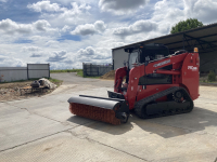 Мини-погрузчик QUADTRAC CTL135 (1300 кг (2023 г)) HV Market