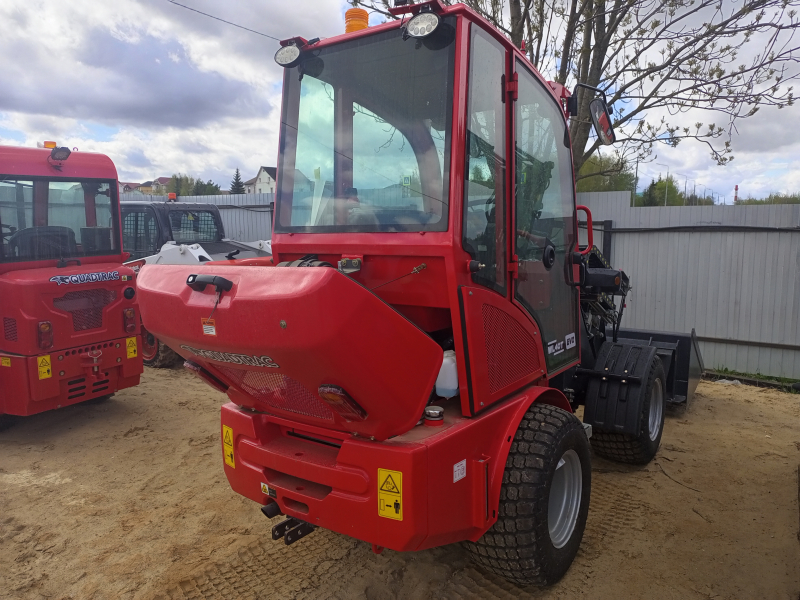 Мини-погрузчик QUADTRAC WL40T (800 кг, телескопическая стрела 3800 мм) HV Market