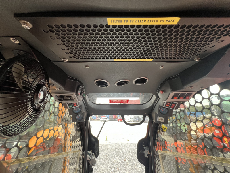 Мини-погрузчик DELCO SSL175 ИНДИЯ HV Market