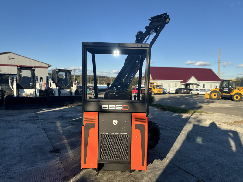 Мини-погрузчик CASTLOADERS 825D ИТАЛИЯ (Кабина STANDARD) HV Market