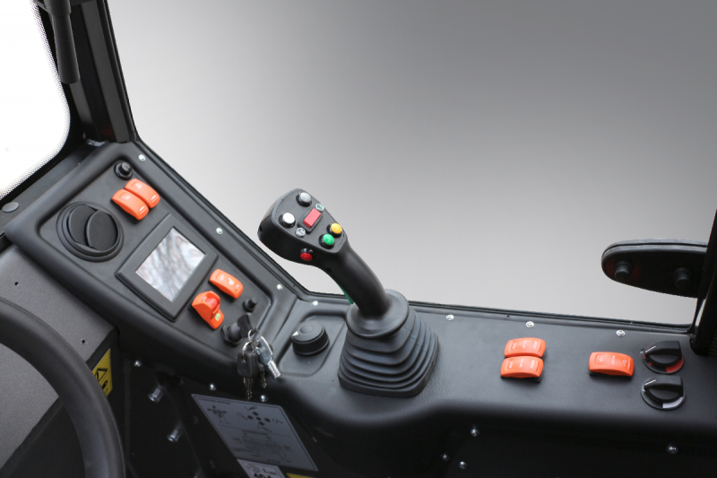 Мини-погрузчик CASTLOADERS 40XD (Большие колеса ALL TRAC )