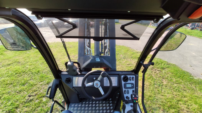 Мини-погрузчик CASTLOADERS 40XD (Большие колеса ALL TRAC )